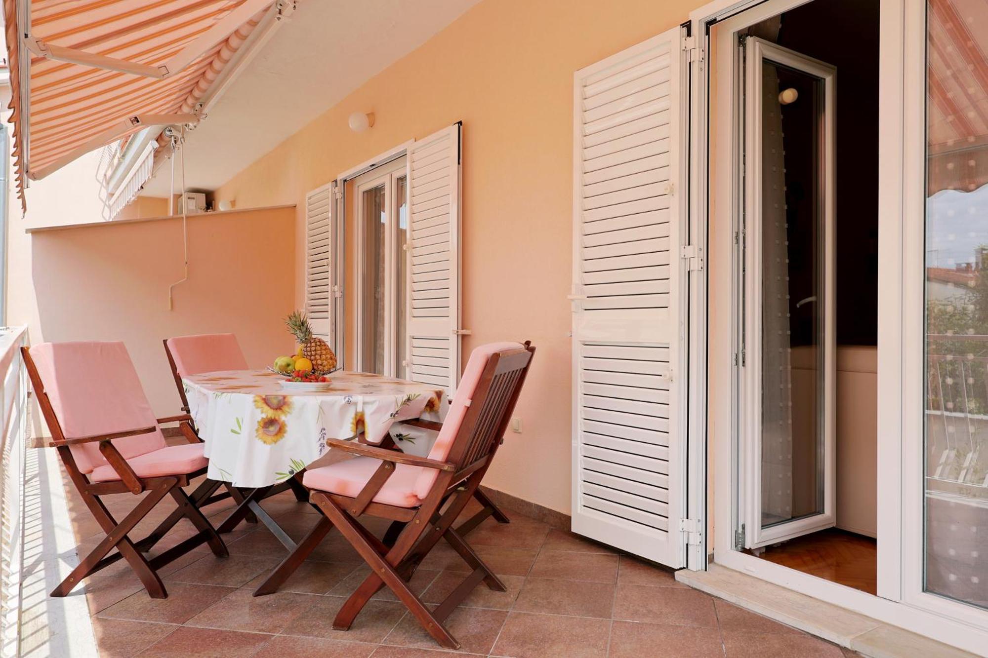 Apartma House Maric *