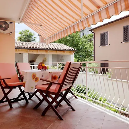 House Maric Apartment Porec Exterior photo